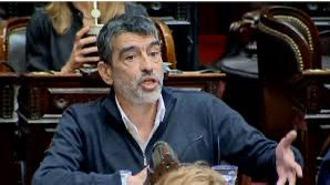 El gobierno denunciará a Tailhade por espionaje ilegal tras dichos sobre la esposa de Adorni